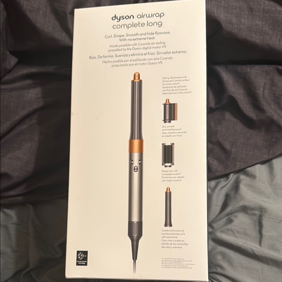 Dyson Airwrap Complete Long in Black and Copper - Picture 2 of 4